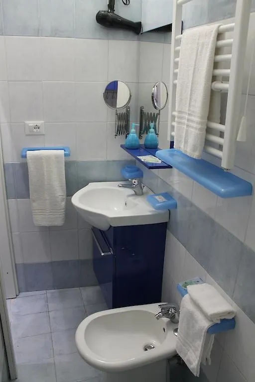 Residence Montegrappa Palermo 0*,